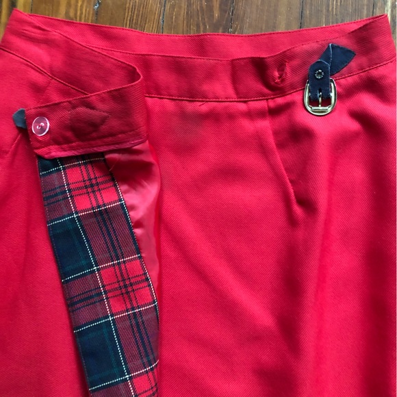 Vintage Wrap Skirt Red w Suede Buckle Detail 4 - Picture 4 of 7